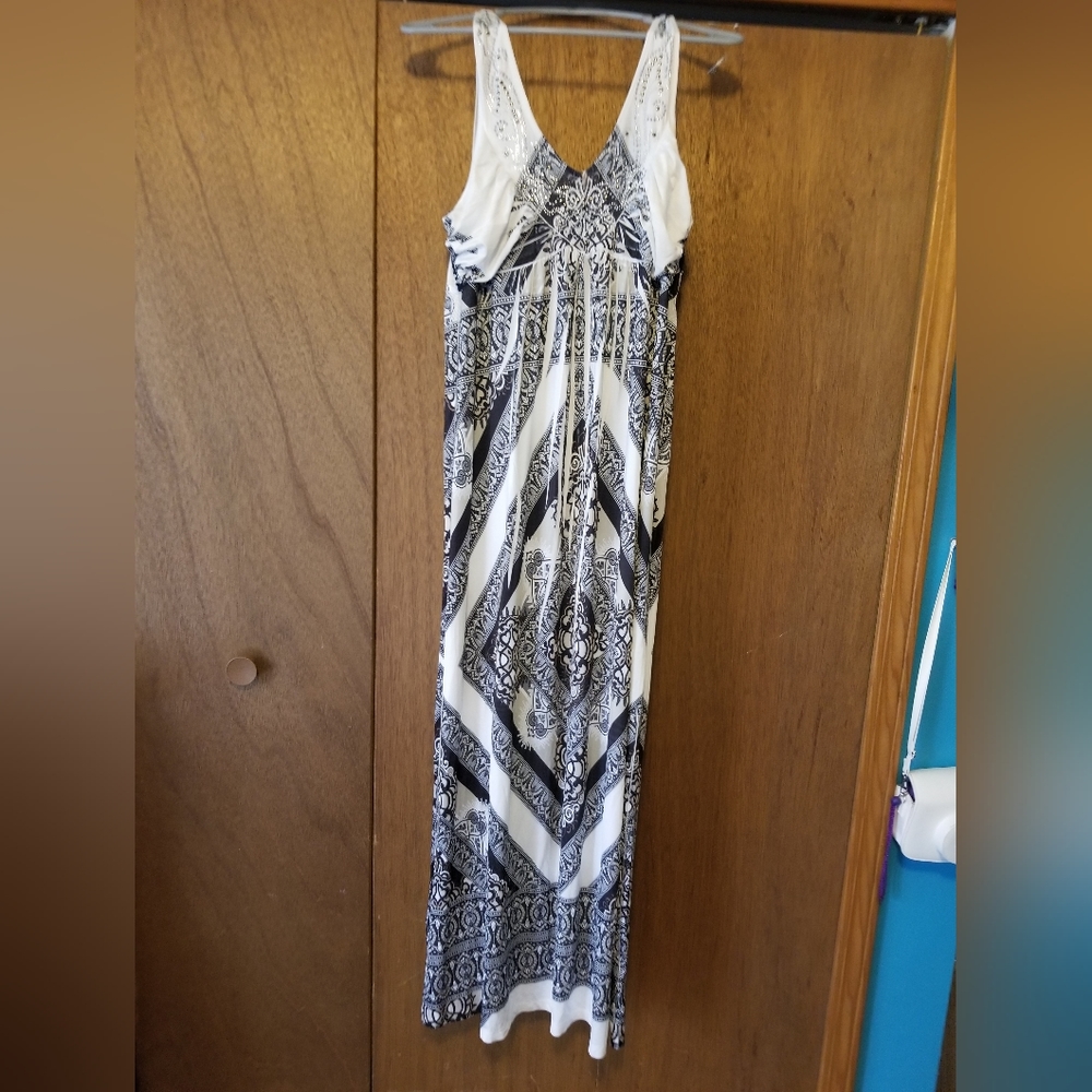 Apt 9 maxi dress